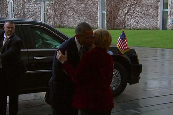 Obama, Merkel ile görüştü