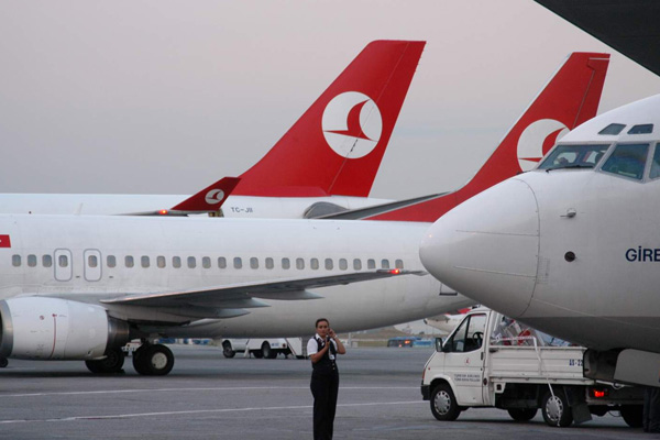 THY pilotlarını Katar Havayolları kapıyor!