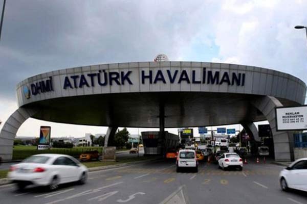 Havalimanı'nda valizde bulunan 9.5 milyon dolara el konuldu