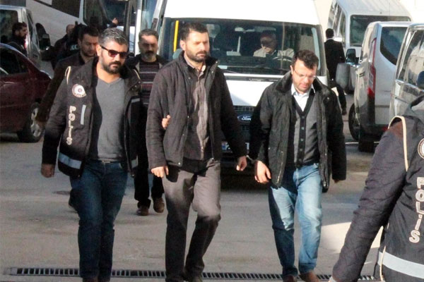 Elazığ’da 20 sağlık çalışanı tutuklandı