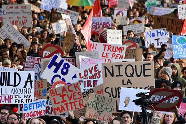 Paris'te Trump karşıtı gösteri