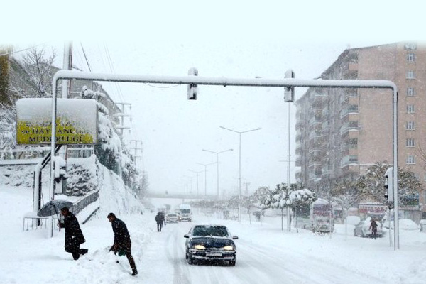 Ardahan eksi 16 dereceyi gördü