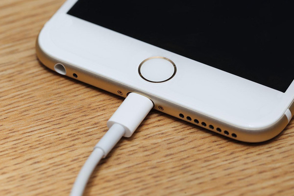 Facebook telefon şarjının yüzde 20'sini harcıyor