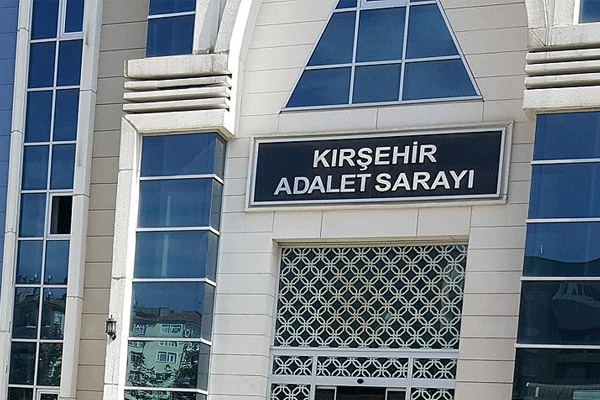 Kırşehir'de FETÖ sanıkları hakim karşısına çıktı