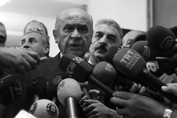 Devlet Bahçeli'den anayasa açıklaması