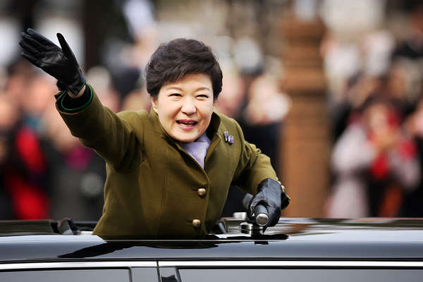 Güney Kore Devlet Başkanı tasarıyı onayladı: Beni soruşturun