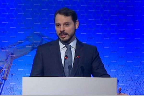 Alman devi Türkiye'de yatırım kararı aldı