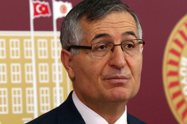 MHP'li eski vekil Yeniçeri'den Bahçeli'ye: Anarşist kadar başımız diktir