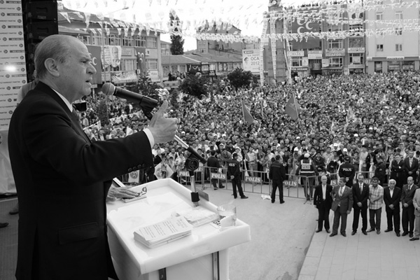 MHP, başkanlığı meydanlarda anlatacak