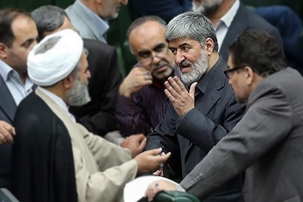 İran iç siyasetinde kriz büyüyor