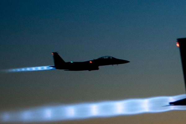 Türk F-16'ları El Bab'a bomba yağdırıyor