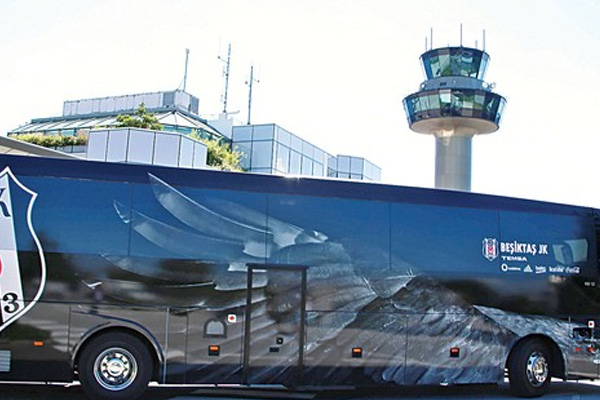 Beşiktaş'ı otobüs camları yakmış