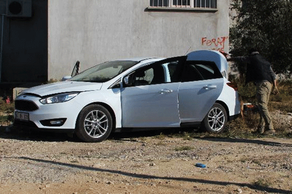 Mersin'de bombalı araç alarmı