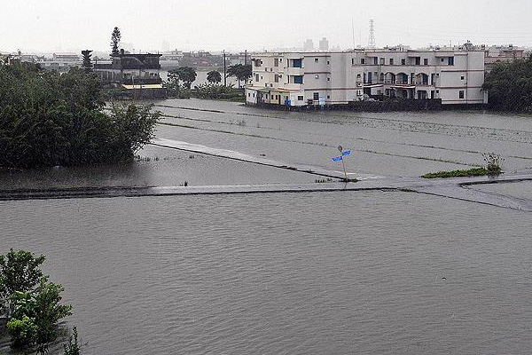Çin'de tayfun alarmı