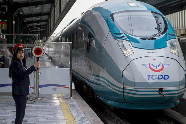 Şeb-i Arus'ta YHT'lere ek sefer