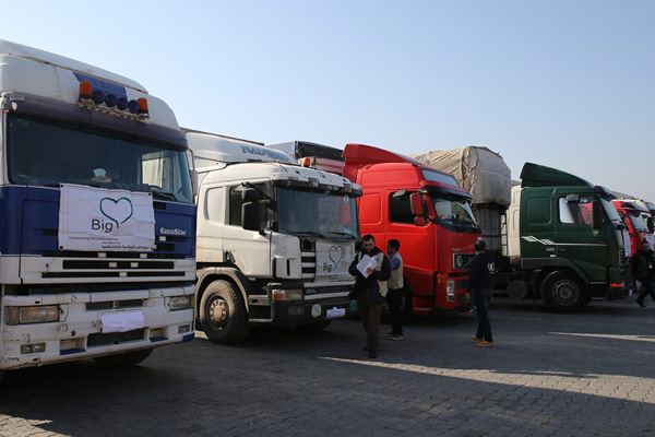 BM'den İdlib'e yardım konvoyu