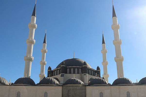 Hala Sultan Camisi bölgedeki ihtiyacı karşılayacak