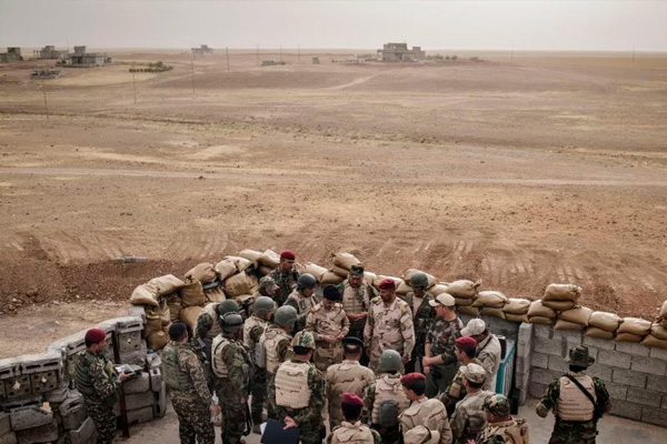 Musul'da 80 bin kişi çadır kamplara sığındı