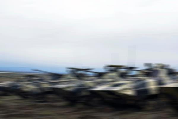 İngiltere, Polonya sınırına asker yığıyor