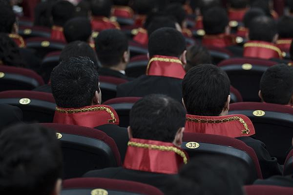 Yeni hakim ve savcıların atama kararnamesi yayımlandı