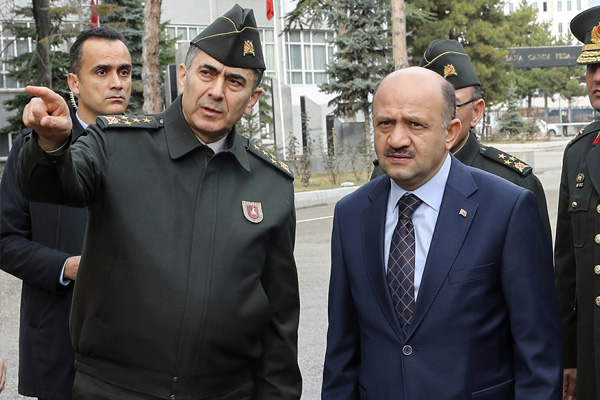 Bakan Işık’tan Kara Harp Okuluna ziyaret