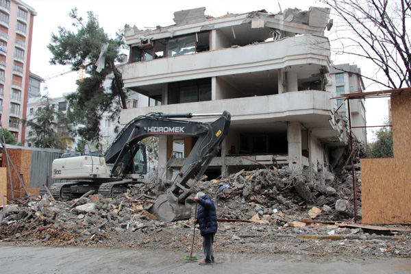 Kadıköy’de faciadan dönüldü