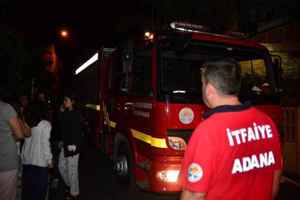 Adana'da öğrenci yurdunda yangın