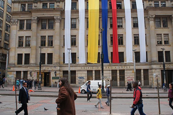 FARC ile yeni barış anlaşmasına onay