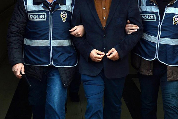 Türk Telekom’a FETÖ operasyonu