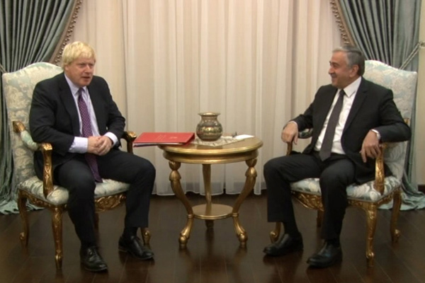 Akıncı İngiltere Dışişleri Bakanını kabul etti