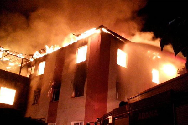 Elektrik kesintisi nedeniyle okullar tatil