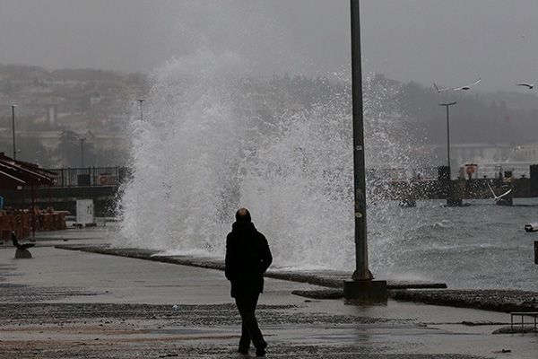 Meteoroloji'den denizlere fırtına uyarısı