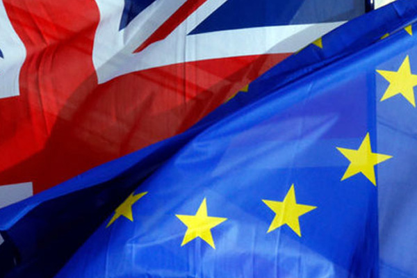 Fransa ve İrlanda'dan İngiltere'ye Brexit çağrısı