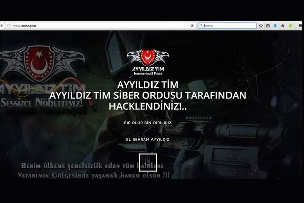 Ayyıldız Tim Avrupa'ya ezan dinletti