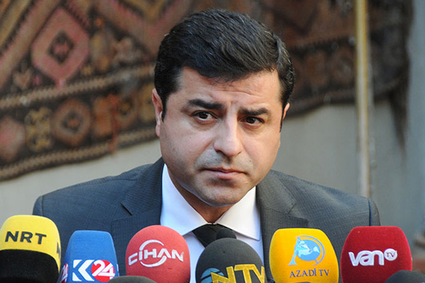 Selahattin Demirtaş: Başka ülkede özgür yaşamaktansa kendi ülkemde hapiste olmayı tercih ederim