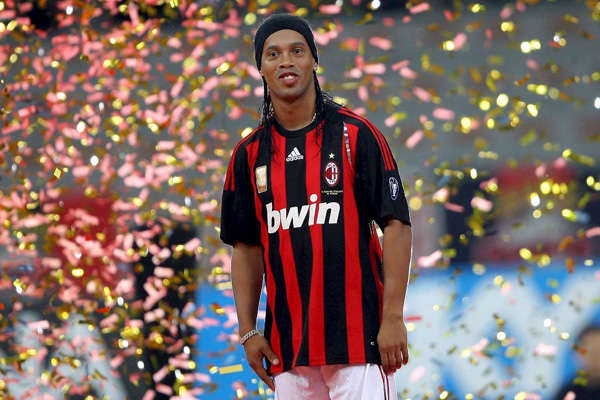 Ronaldinho: Chapecoense'de oynarım