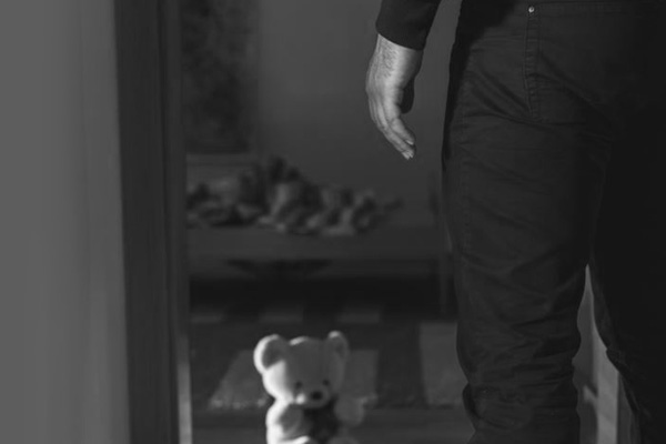 '3 erkek çocuğa cinsel istismar'a 41 yıl hapis cezası