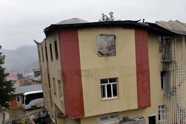 Aladağ'daki dernek: Suçlu itfaiye