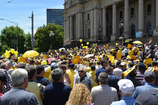Taksi sektöründeki kriz Türkleri de vurdu