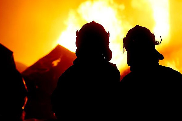 Pakistan'da otelde yangın:11 ölü