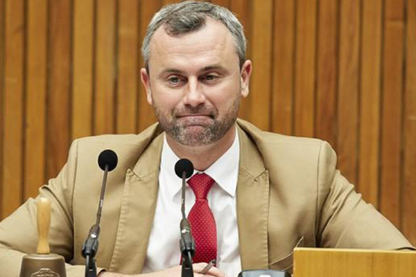 'Aşırı sağ' Avusturya'da kaybetti