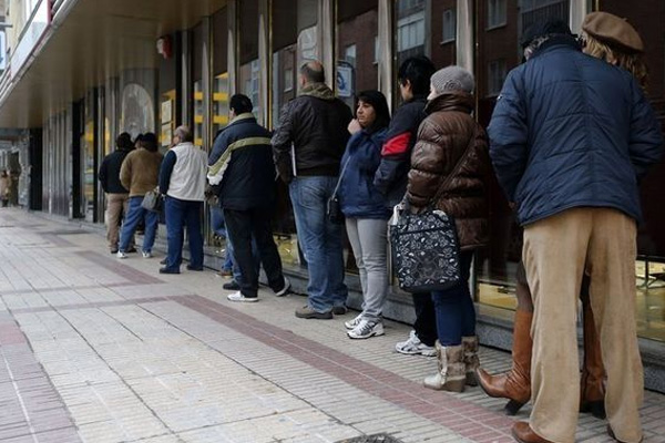 Almanya'da on binlerce kişi işten çıkarılacak