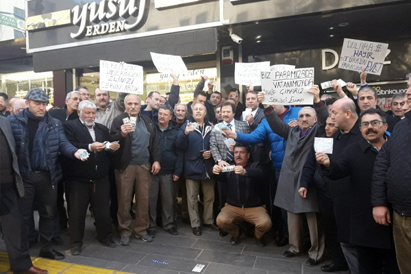 Ankaralı servisçilerden dolar eylemi