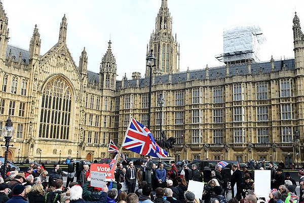 'Brexit'le ilgili kritik kararın temyiz davası başladı
