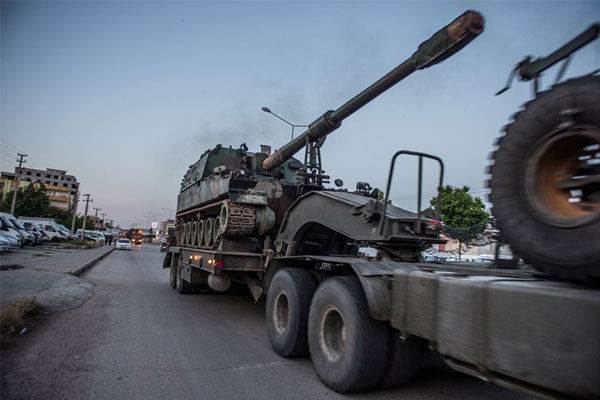 Suriye sınırına fırtına obüsü sevkiyatı