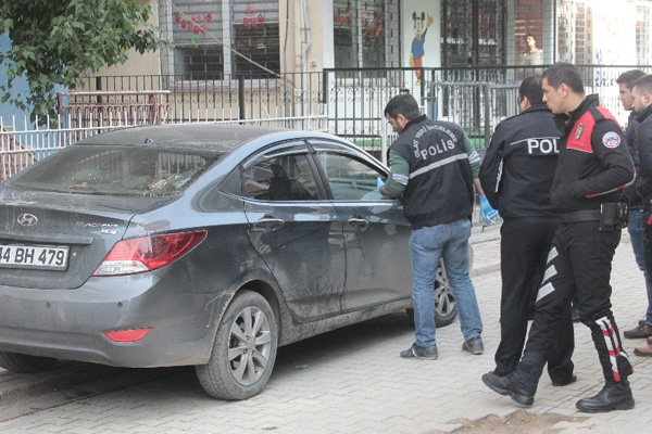Adana’da polisi alarma geçiren otomobil