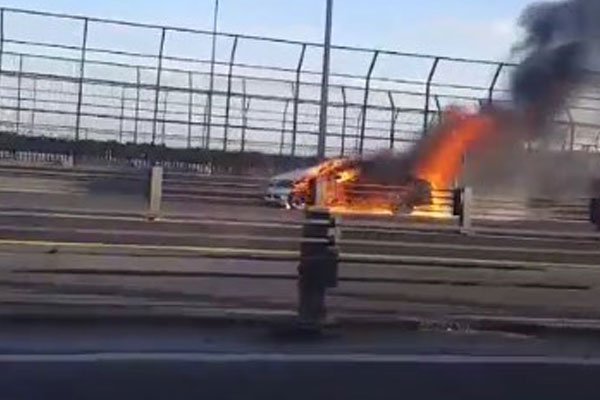 Haliç Köprüsü'nde yangın