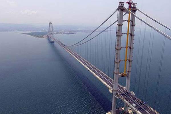 Osmangazi Köprüsü'nden 10 katı cezalı geçti
