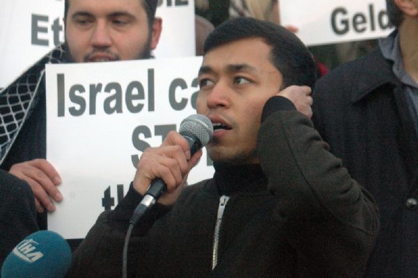 İsrail’e ezanlı tepki