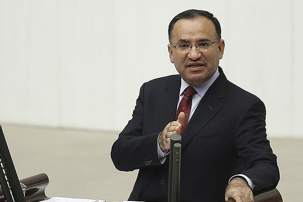Bozdağ: Bütün saldırılar karşısında dik durduk